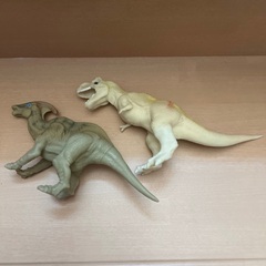 恐竜　おもちゃ　ディアゴステーニ