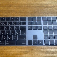 【ネット決済】マジックキーボード　Apple純正品　日本語（JI...