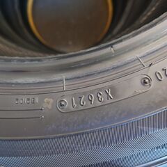 ダンロップ VW02 205/60R16 中古スタッドレスタイヤ 4本セット 工賃込み