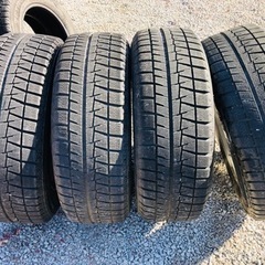 冬タイヤ 215/60R16 ヤリス アクア フィールダー用ブリヂストン製 