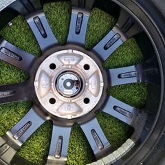 スタッドレスタイヤ(受け渡し予定者決定済)