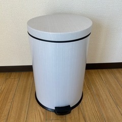 ニトリ ゴミ箱 20L