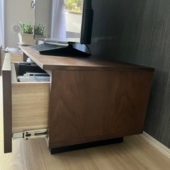 ﾃﾚﾋﾞ台 UNICO ｺｰﾅｰﾀｲﾌﾟ ﾌﾞﾗｳﾝ HOLM ﾎﾙﾑ