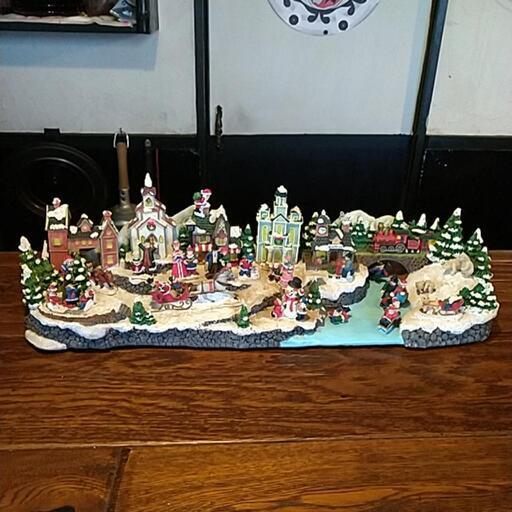 (値引き)クリスマス風景 置物 オルゴール