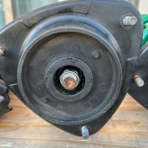 もこさん専用 エクシーガ YA5 KYBショック+TEINダウンサス もこさん