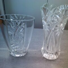 C-9　ガラス花瓶2種類