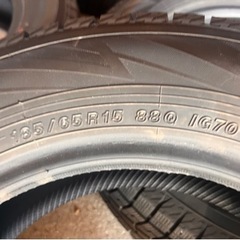 値下げしました‼️YOKOHAMAスタッドレスタイヤ４本（バリ山）