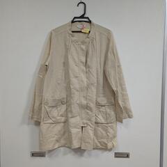 レディース　服　ベージュ　クリーニング済