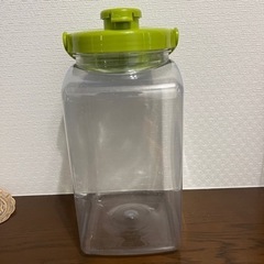 【無料】果実酒瓶 4L