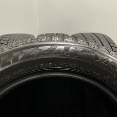 BS BRIDGESTONE BLIZZAK VRX 215/55R17 17インチ スタッドレス 4本 19～20年製 バリ溝 ジューク オデッセイ等　(MTD464)クレジットカード QRコード決済可能