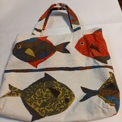 バンドメイド購入品　魚柄のカラフルな手提げ