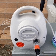 KOSHIN 充電式高圧洗浄機