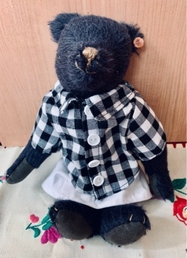 ハンドメイド　テディベア  黒くま　ユナちゃん