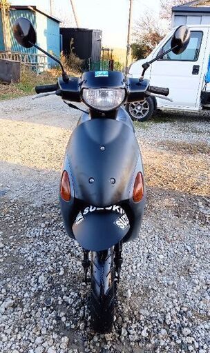 優れたエンジン。  （Suzuki）（Let's 4）。 バッテリーは新品です。