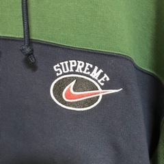 超美品！シュプリーム Supreme NIKE ナイキ コラボ パーカー
