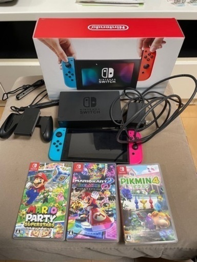 値下げしました！箱ありSwitch！！！カセット3つ付き！！！