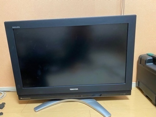 32インチREGZAテレビリモコン付き