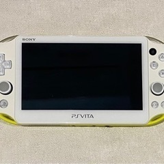 【値下げ中】PS Vita 本体 ＆ ソフト5本つき