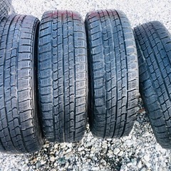 冬タイヤ 185/60R15 アクア ヴイッツ用アルミ付きスタッドレス