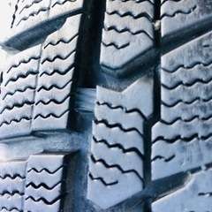 冬タイヤ 185/60R15 アクア ヴイッツ用アルミ付きスタッドレス