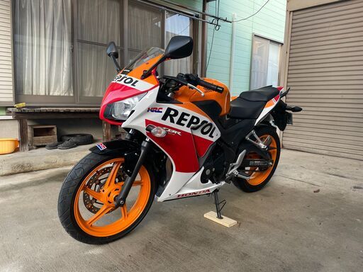 ホンダ　CBR250R　MC41後期　レプソルカラー