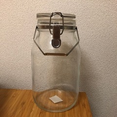 【無料】果実酒の保存瓶　2L 省スペース