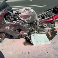 zzr400エンジン、フレーム、など部品取りに