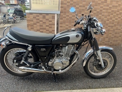 社外マフラー、ハンドル　SR400 ファイナルエディション