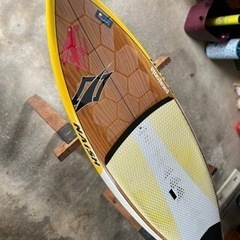 SUPボード　Naish Hokua 8`5GT(純正ボードケー...