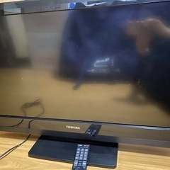 TOSHIBA 液晶テレビ32インチ(2010年製)