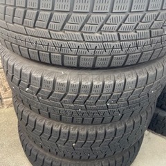 スタッドレスタイヤ（アクア、ヴィッツ、カローラ系用）175/65R15