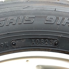 【値引しました】195/65R15 23年8月購入ラジアルタイヤ 15×6JJ ホイールセット