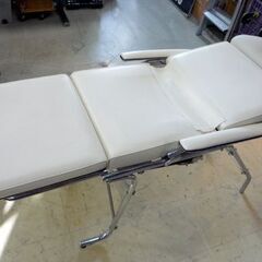 エステベッド 幅54×全長170×高さ60㎝ ベッド ホワイト/フットペダル