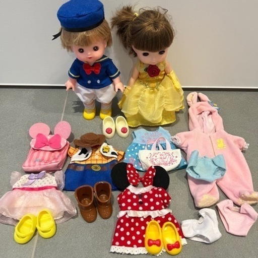 【中古】メルちゃんセット (ネネちゃん ソランちゃん) おままごと 女の子 お人形遊びセット お家 バギー 車 お洋服 ディズニー お世話セット お医者さんごっこ