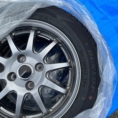ダンロップ　DUNLOP 冬用タイヤ　スタッドレス　アルミホイール付き　