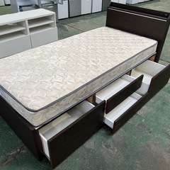 ?シングルベッドとマットレス?配送設置可能