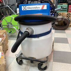 【集塵機】大きいサイズお探しの方へ！　ELECTRO LUX UZ878A ¥17,600円