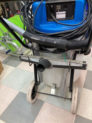 【集塵機】大きいサイズお探しの方へ！　ELECTRO LUX UZ878A ¥17,600円 集塵機】大きいサイズお探しの方へ！ ELECTRO LUX UZ878A ¥17,600円