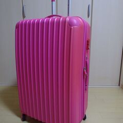 大きなスーツケース　Lサイズ　かわいいピンク色