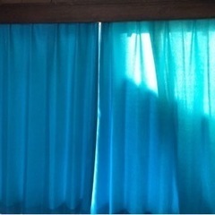 青のカーテン