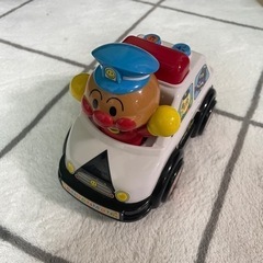 アンパンマン パトカー 