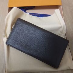 【新品未使用】ルイ ヴィトン/お札入れ財布/LOUIS VUITTON /ポルトカルトクレディ/新品同様/ルイヴィトン/ポルトカルトクレディ/円/札入れ/二つ折り財布/M31008/タイガ/レザー/グリズリ/LOUIS VUITTON/Porte Cartes Credit Yen/