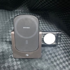 PITAKAワイヤレス充電スタンド