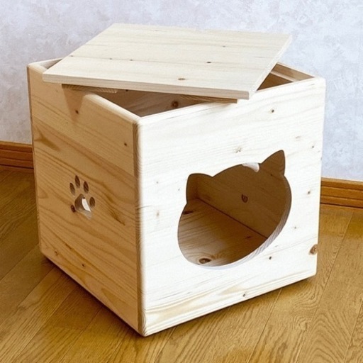 日本製 国産 木製 猫ハウス ねこハウス 猫ベッド 安全 北海道産パイン材使用 小屋 肉球窓 ネコ