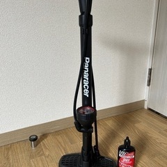 クロスバイク7段変速　ライト、鍵、空気入れ付き