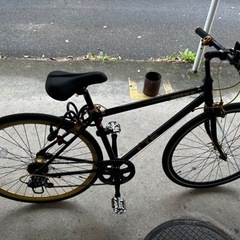 クロスバイク7段変速　ライト、鍵、空気入れ付き