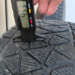 235/65R18 スタッドレス ブリザック