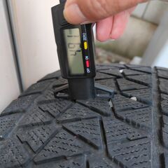 235/65R18 スタッドレス ブリザック