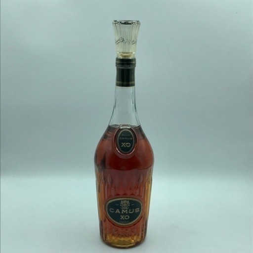 m1128507 CAMUS XO カミュ XO ロングネック コニャック ブランデー 容量700ml 酒 未開栓 古酒 中古品