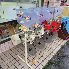 トラクター用　施肥播種機